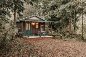 72MF - Rustic - Pets Ok - Sleeps 2 cabin